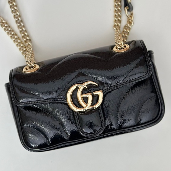 Gucci Marmont Small Black Matelassé Shoulder Bag - Picture 5 of 9